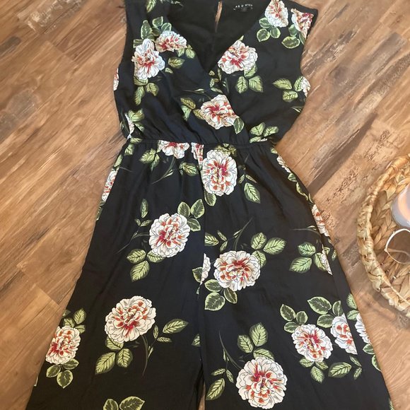 Floral Shin High Jumpsuit - Picture 3 of 3